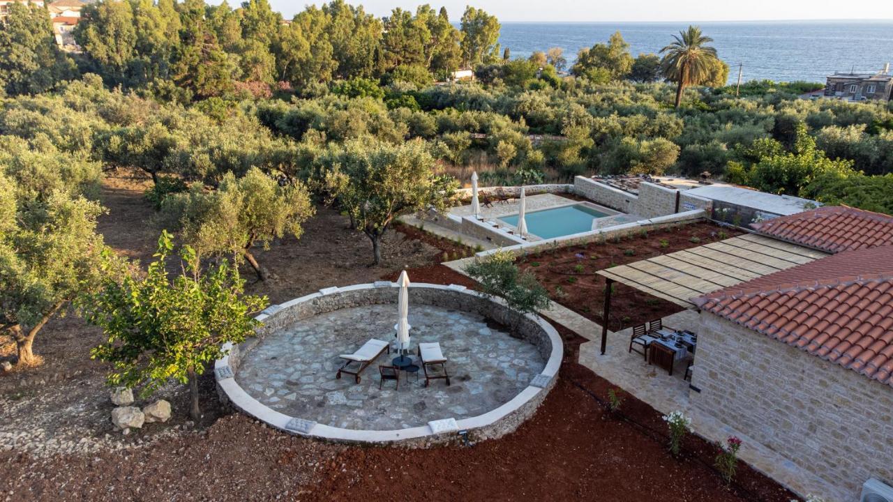 Villa Aloni Ekies à Kardamyli Extérieur photo