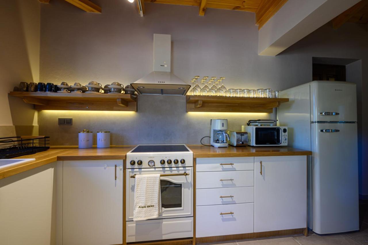 Villa Aloni Ekies à Kardamyli Extérieur photo